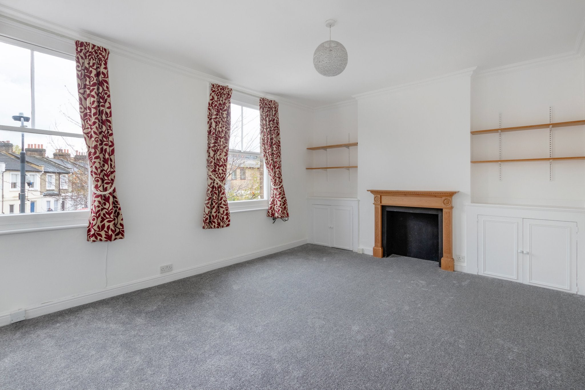 House Bradmore Park Road in Greater London