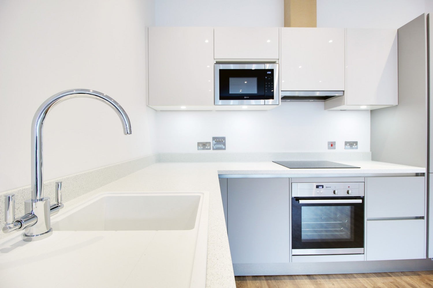 Flat Cross Keys in Crawley