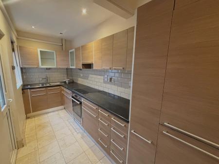 Flat Lansdowne Road in Leicester