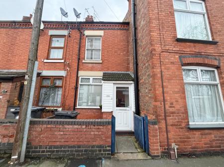 Flat Lansdowne Road in Leicester