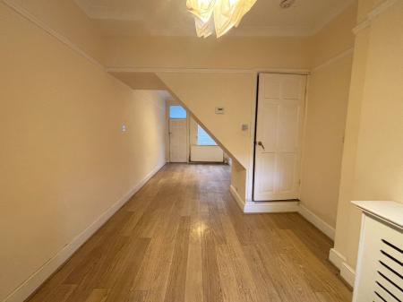 Flat Lansdowne Road in Leicester