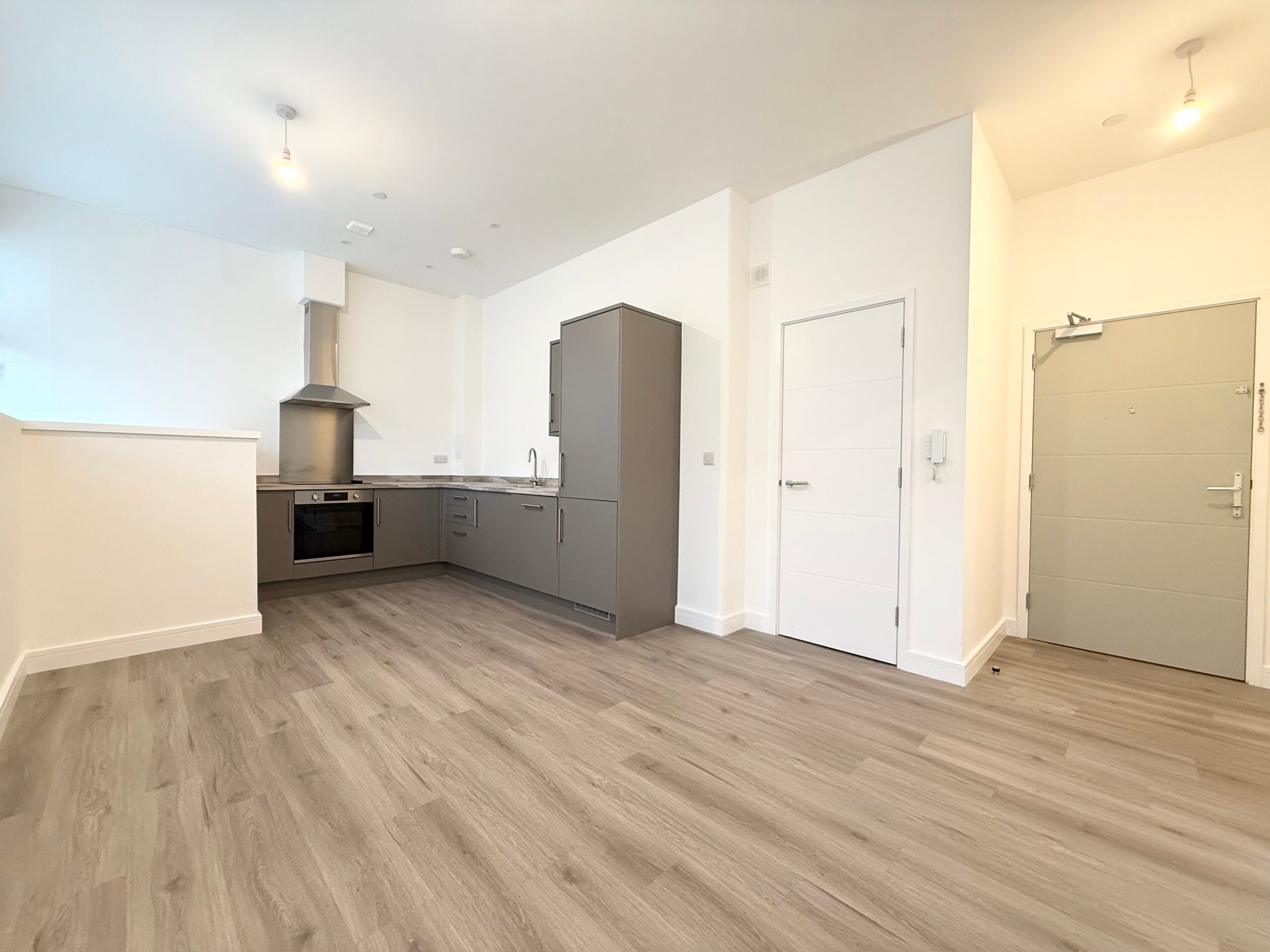 Flat Oundle Road in Peterborough