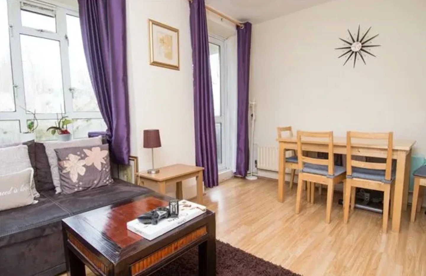Flat Toland Square in Greater London