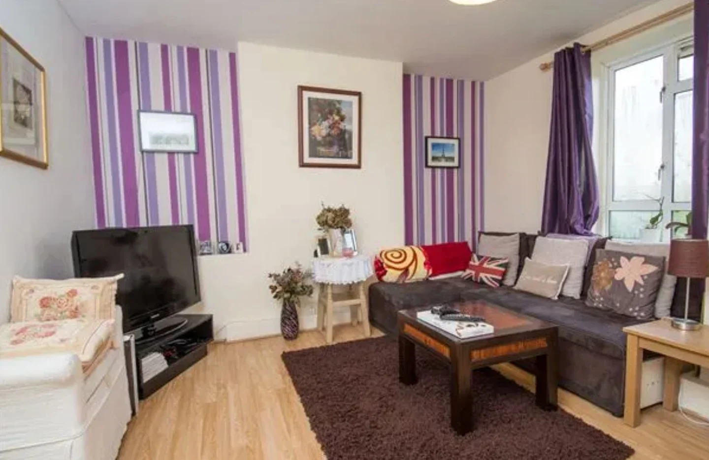 Flat Toland Square in Greater London