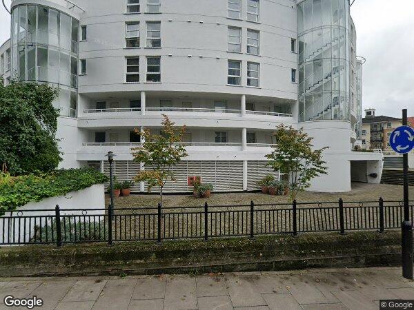 Room Manchester Road in Greater London