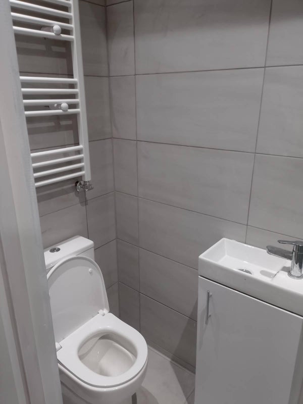 Room Amersham Avenue in Greater London