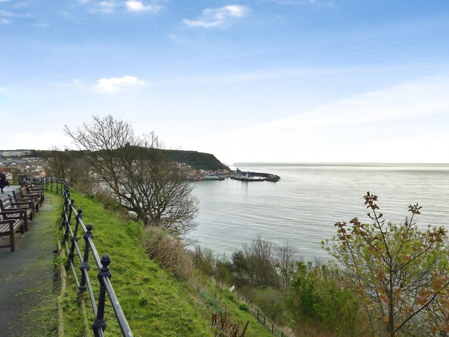 Flat Esplanade in Scarborough