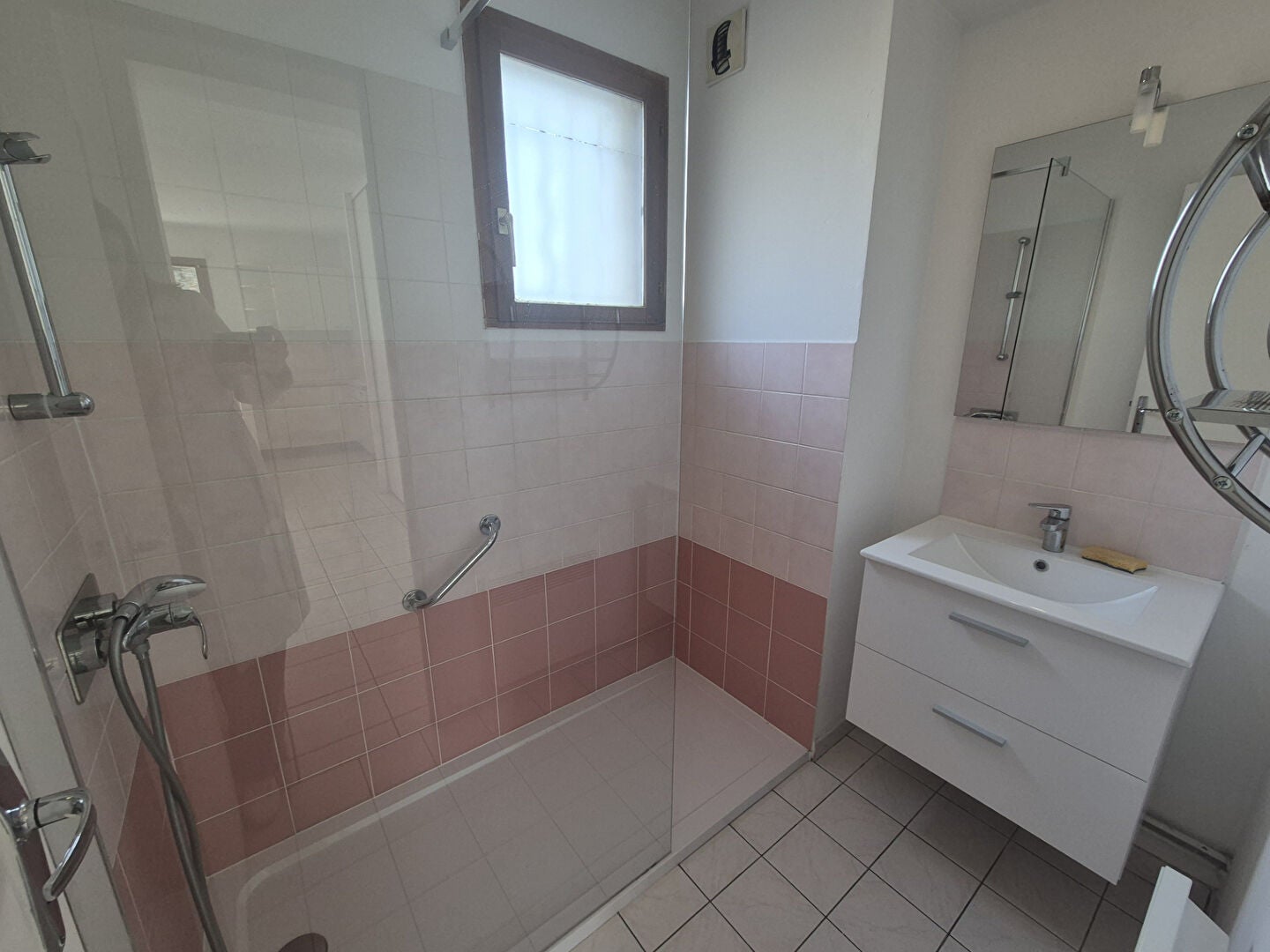 Flat Cour de la Poste in Presles-en-Brie