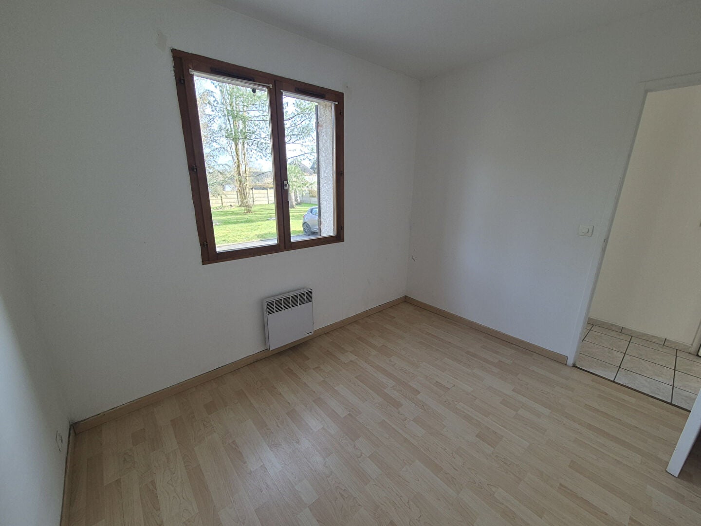 Flat Cour de la Poste in Presles-en-Brie
