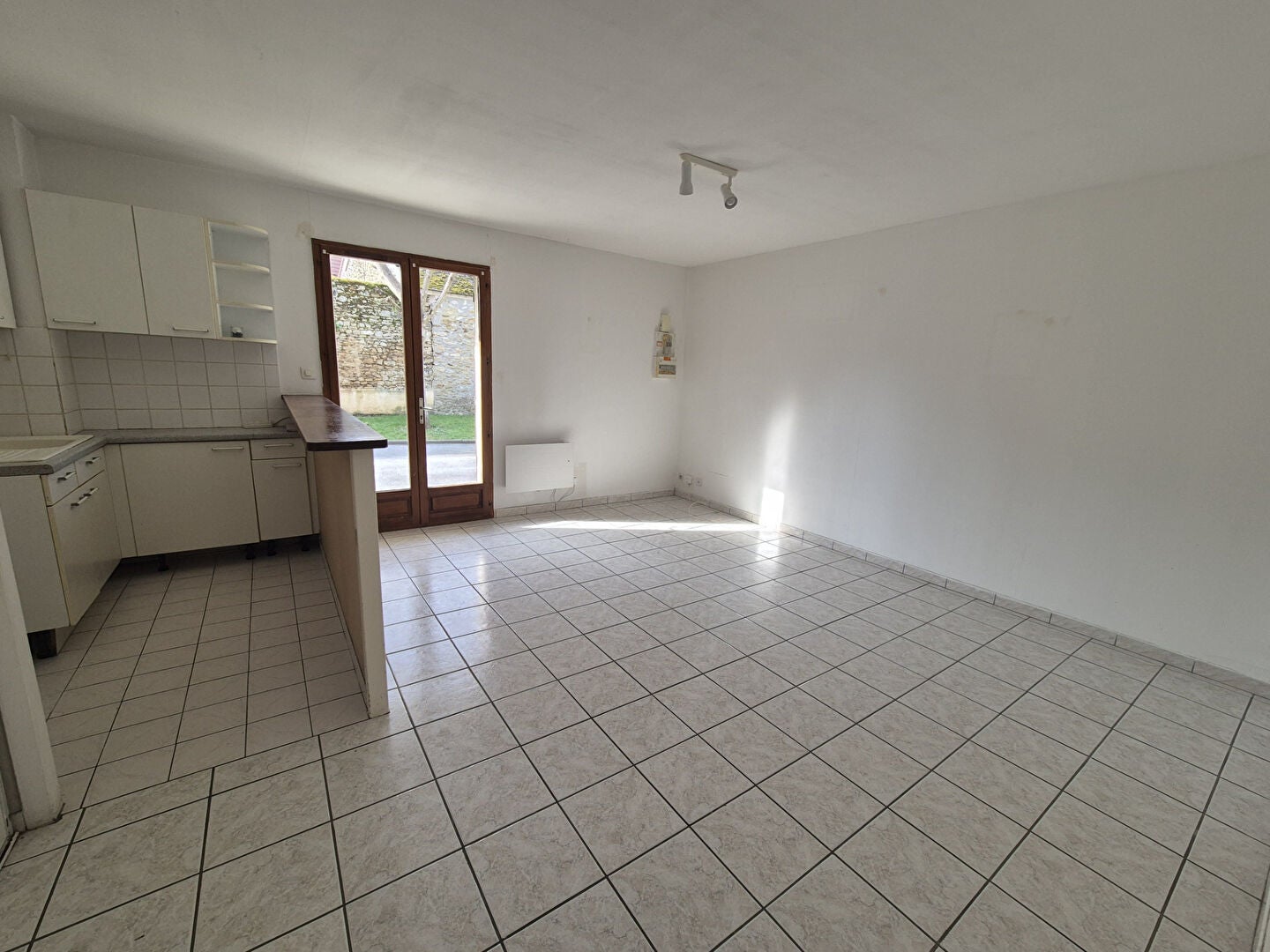 Flat Cour de la Poste in Presles-en-Brie