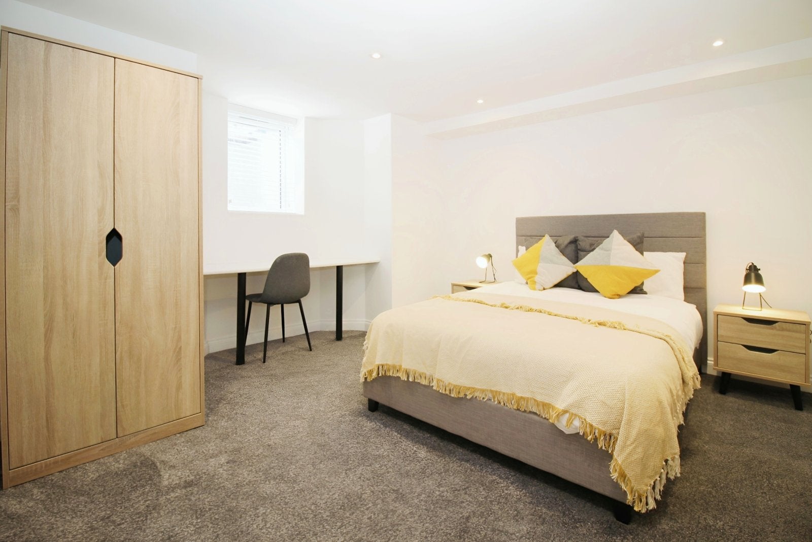 Flat Carberry Road in Leeds
