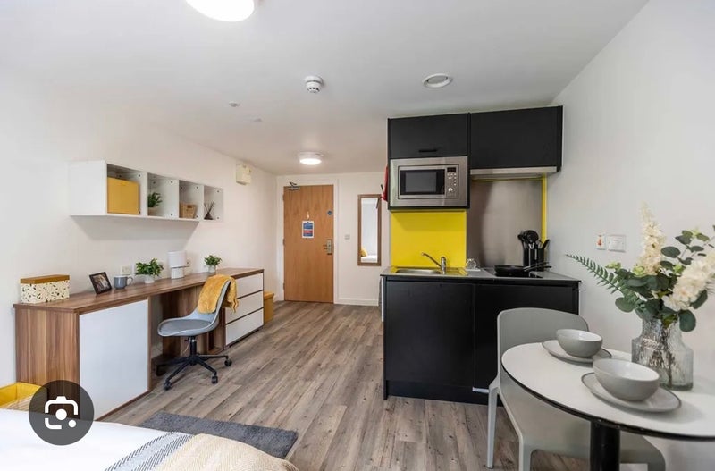 Room Servia Hill in Leeds