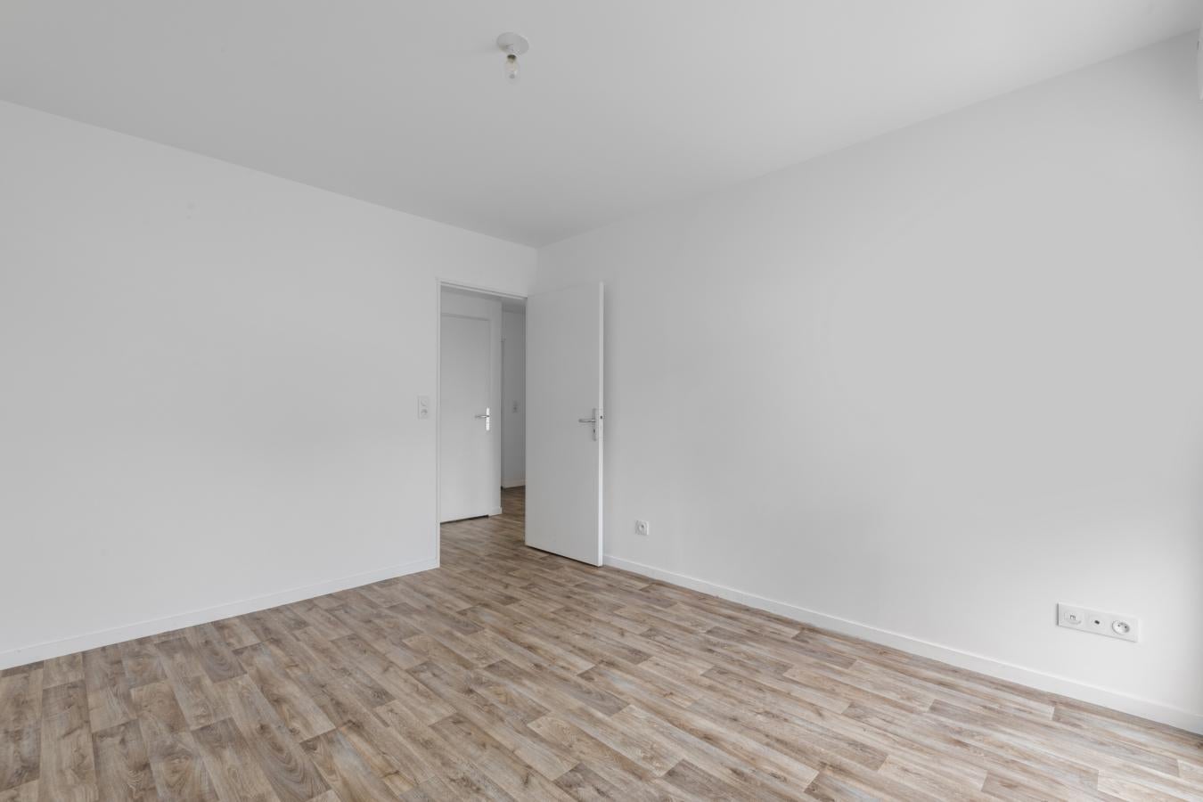 Flat Rue Georges Brassens in Notre-Dame-de-Bondeville