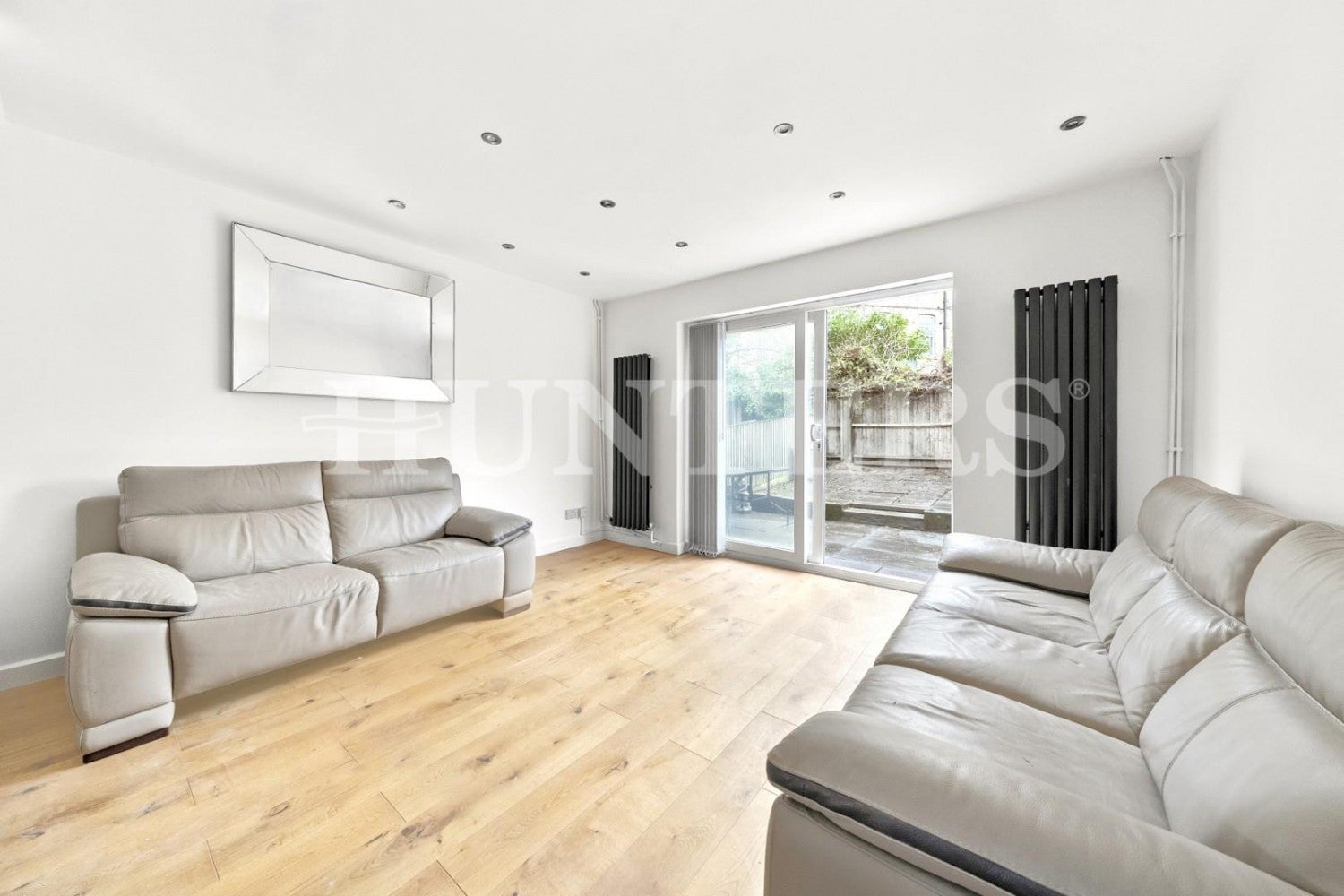 Flat Copperfield Drive in Greater London