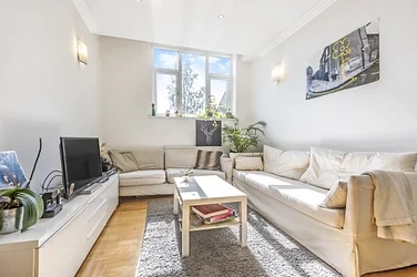 Flat Amhurst Terrace in Greater London