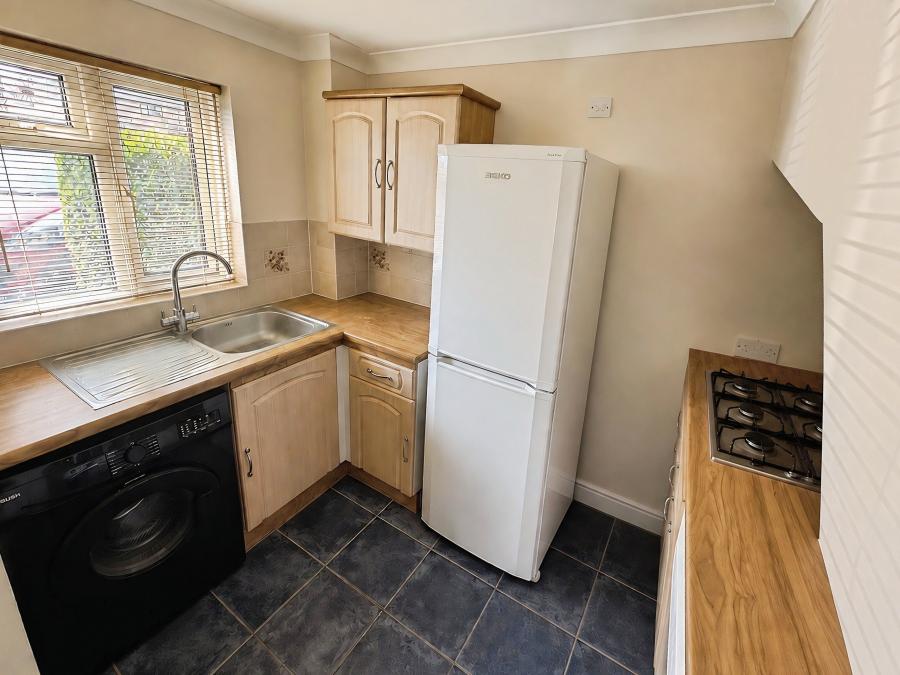 House Sheen Close in Salisbury