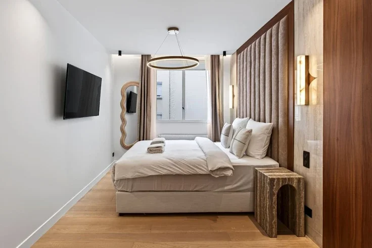 Flat Rue Georges Bizet in Paris