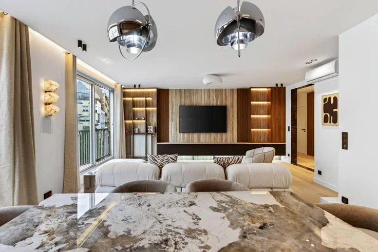 Flat Rue Georges Bizet in Paris