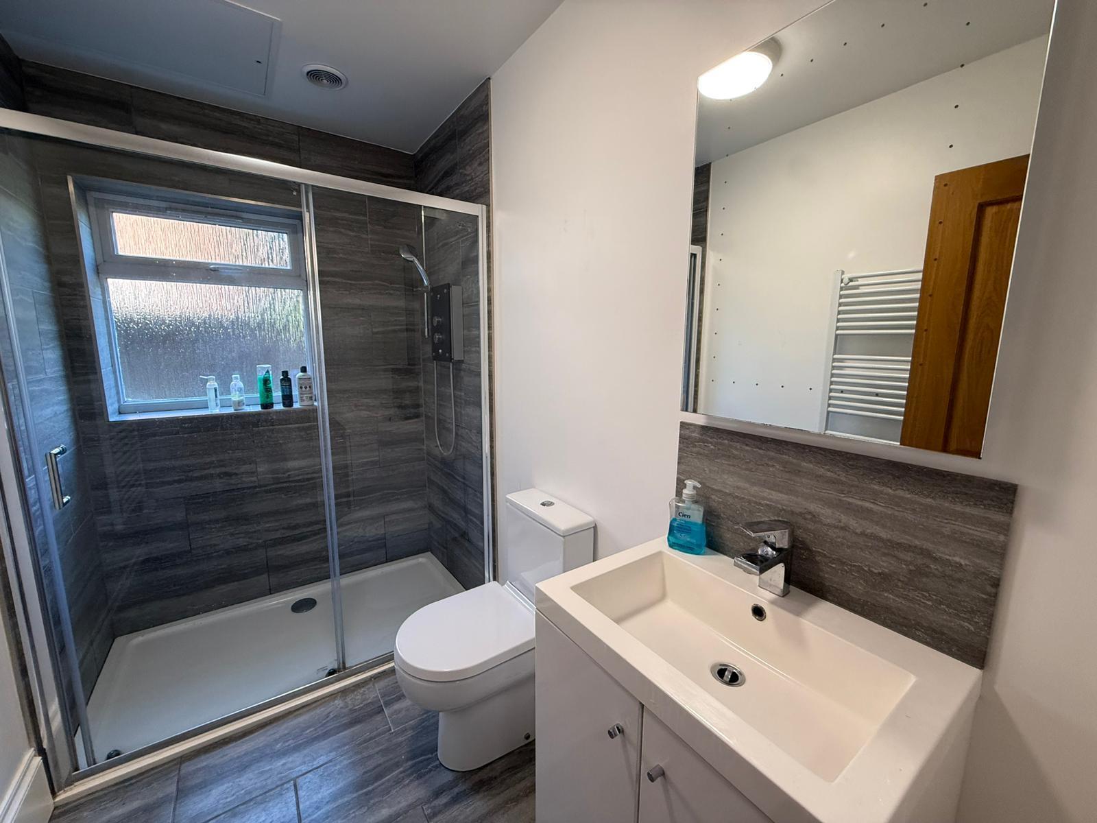 Room Thornbury Avenue in Southampton