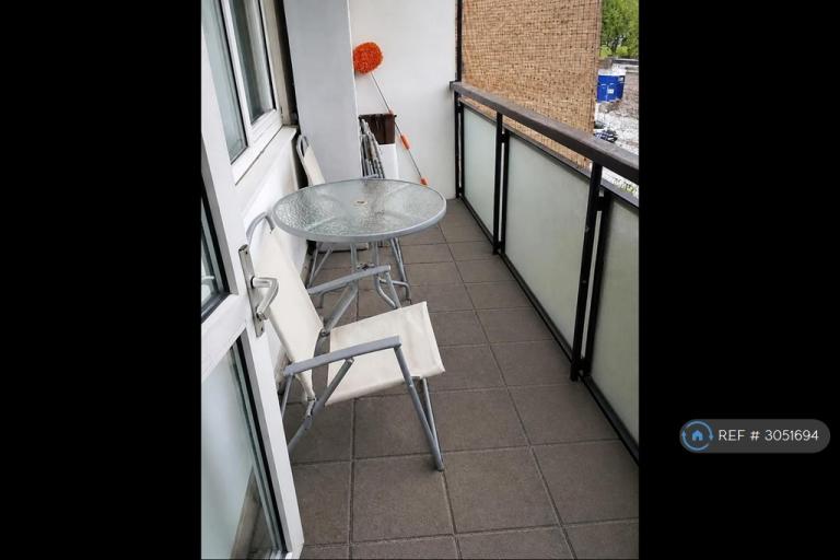 Room Congreve Street in Greater London
