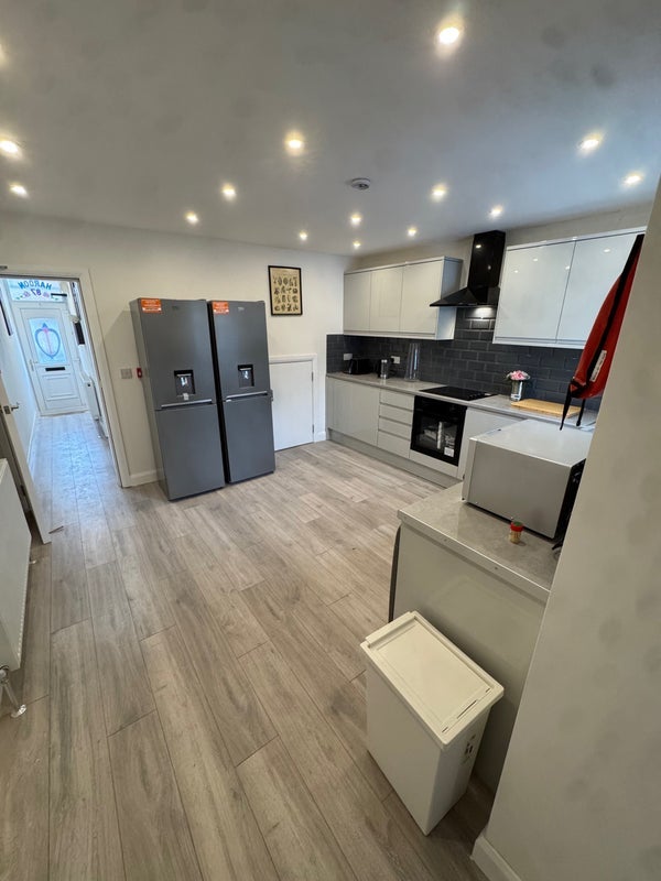 Room Other Road in Redditch
