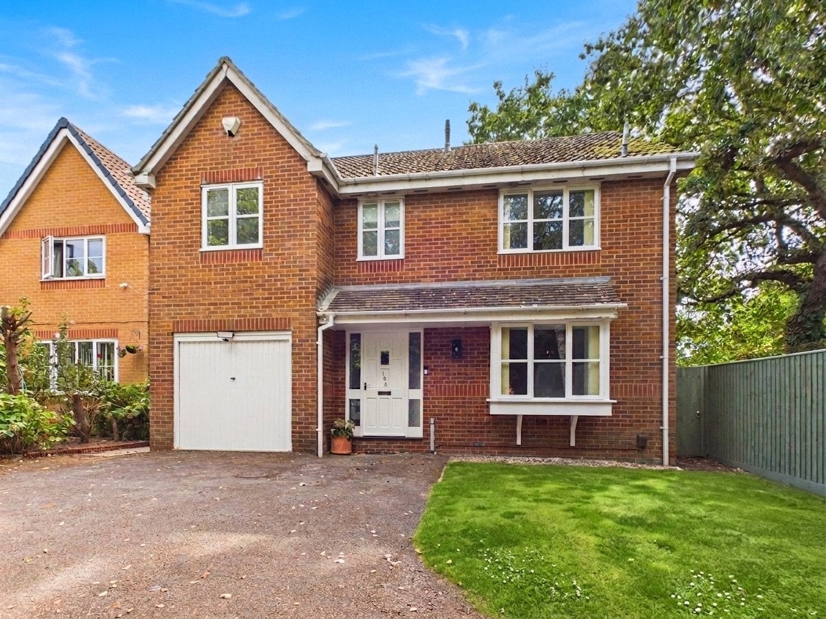 House Ellan Hay Road in Bristol