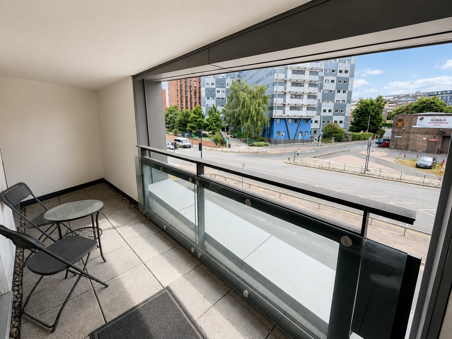 Flat Marsh Lane in Leeds