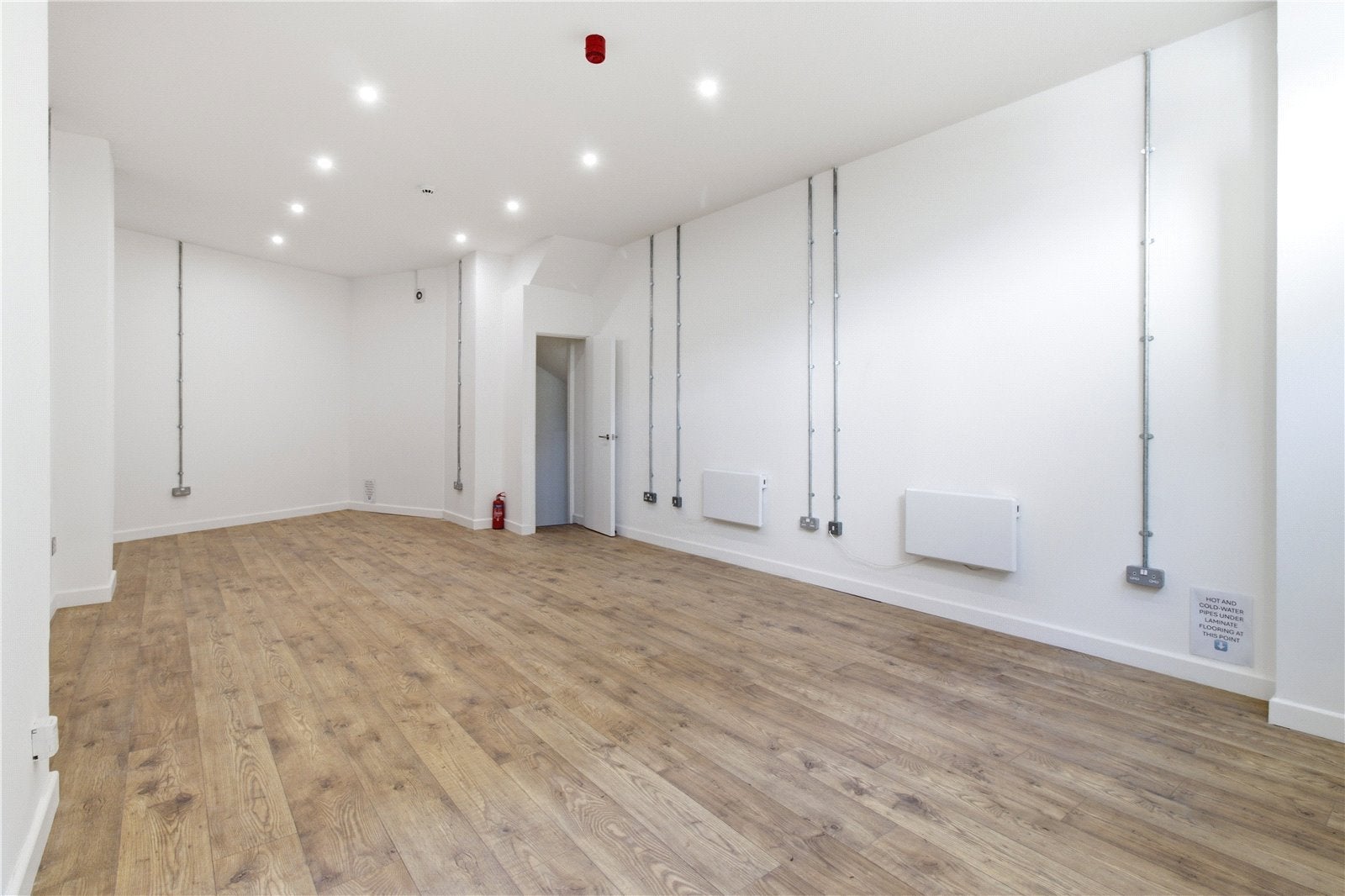 Flat Theobalds Road in Greater London