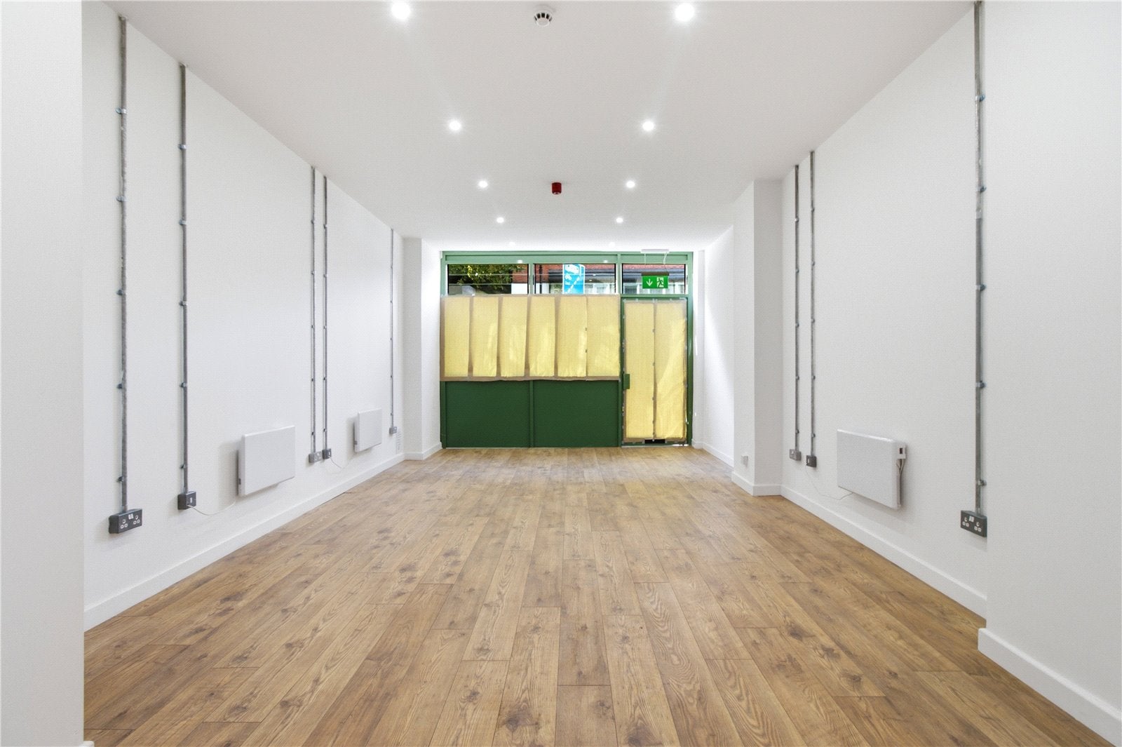 Flat Theobalds Road in Greater London