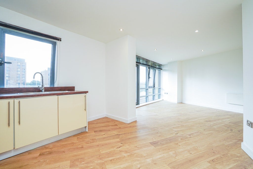 Flat Gotts Road in Leeds