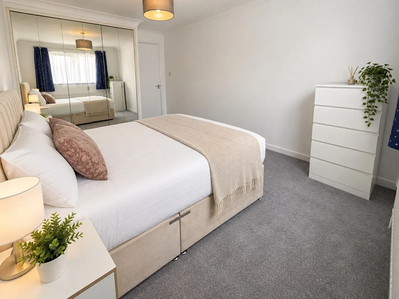 Flat Homefield Park in Greater London