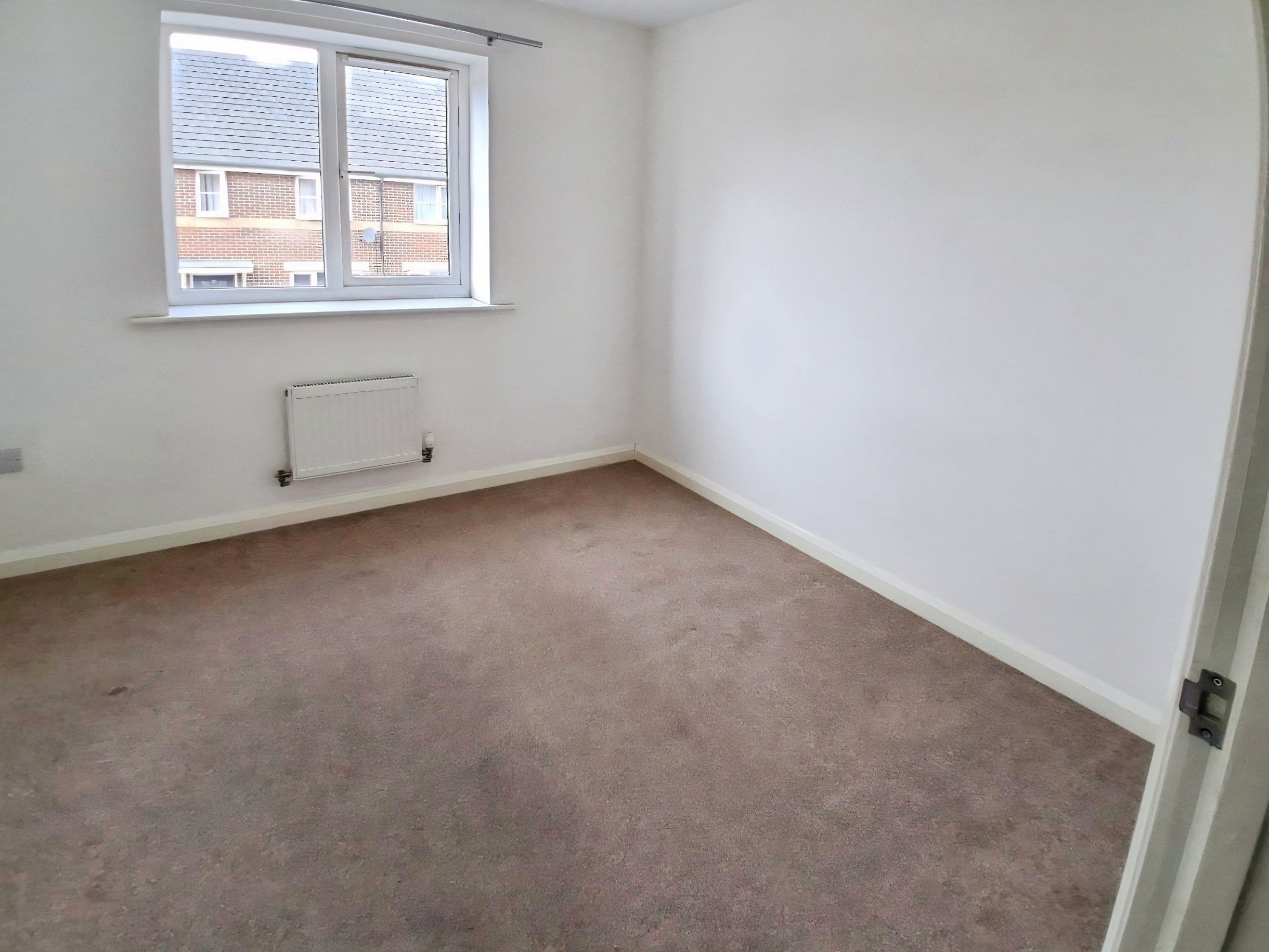 Flat Rathbone Crescent in Peterborough