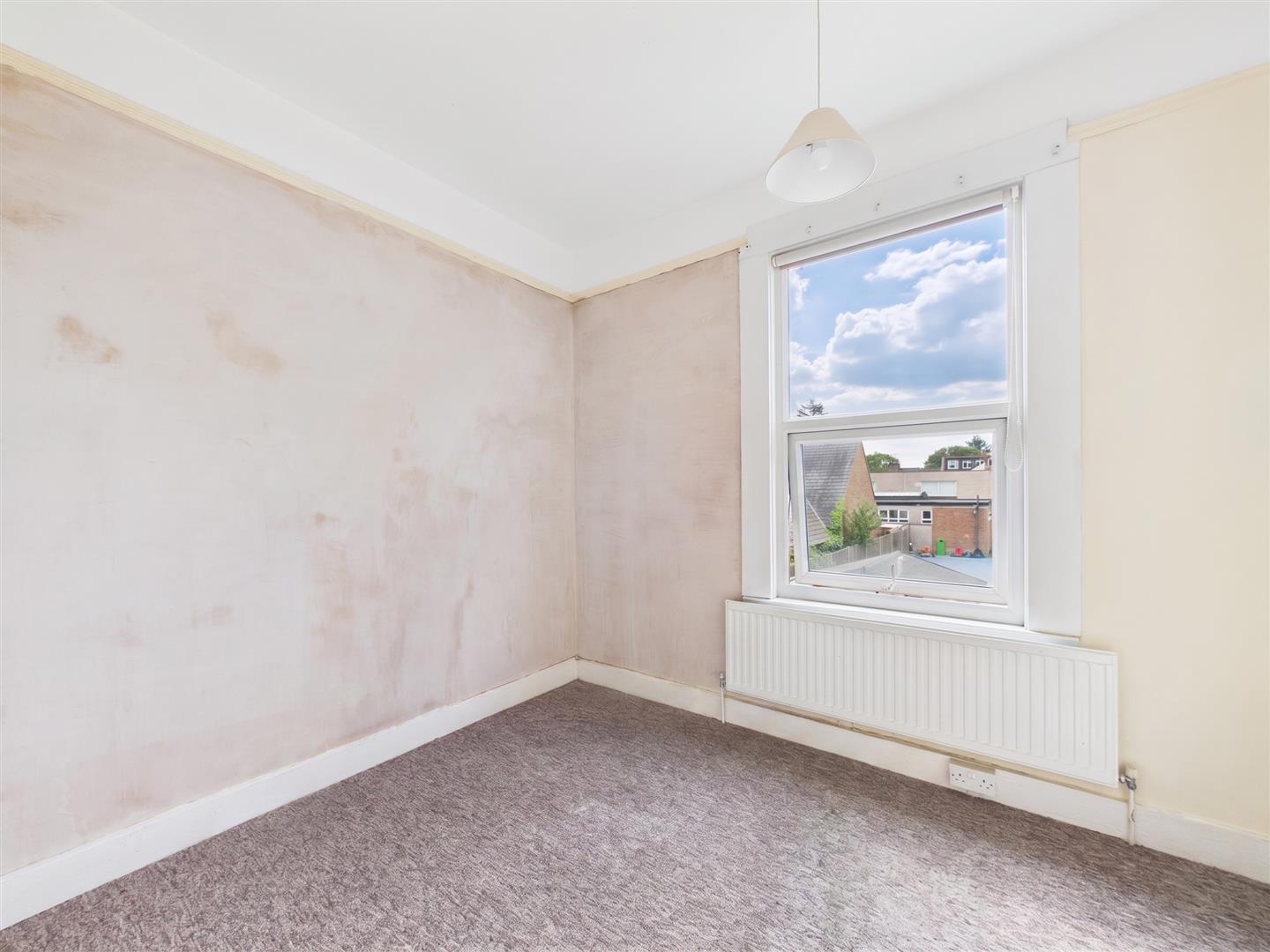 Flat Hindes Road in Greater London