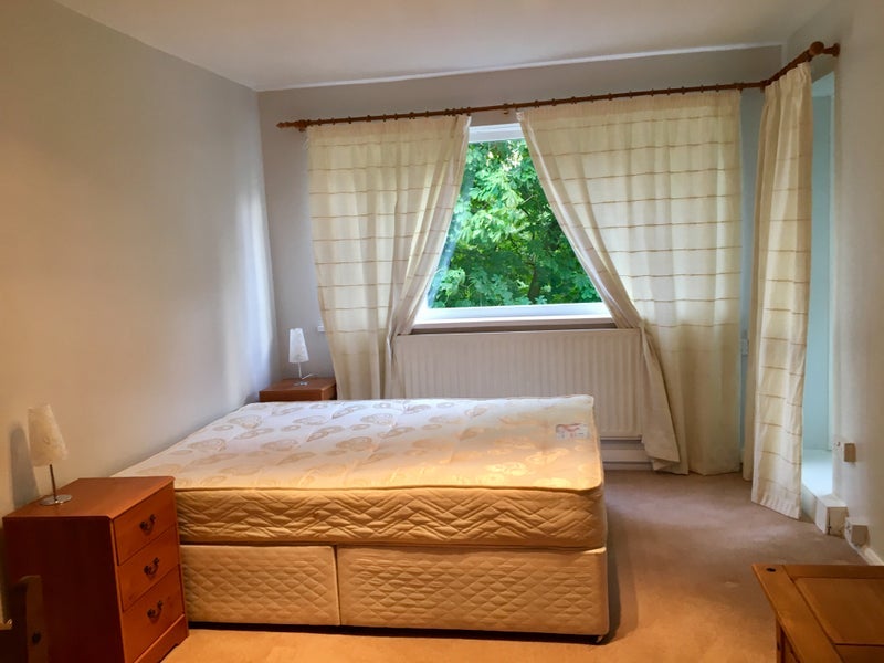 Flat Cortis Road in Greater London