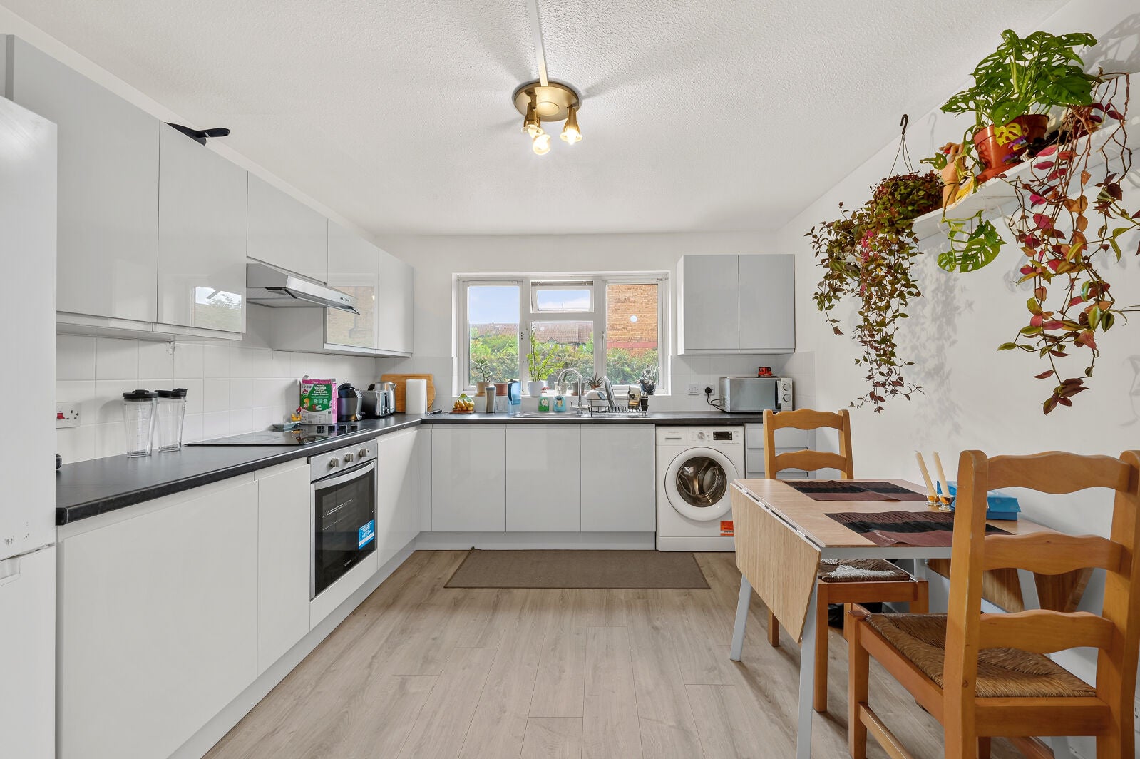 Flat Kipling Drive in Greater London