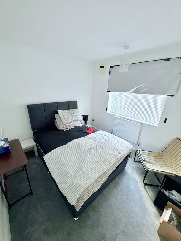 Room Marker Way in Greater London