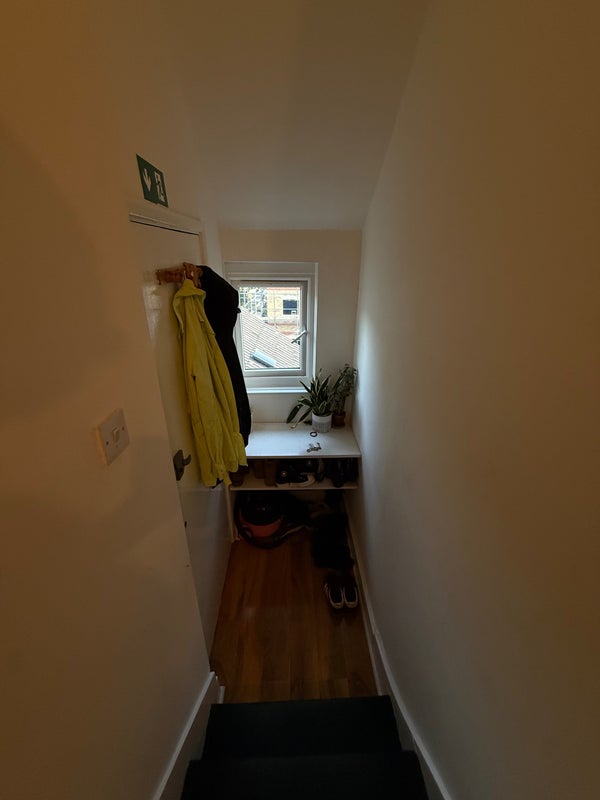 Room Adelaide Avenue in Greater London