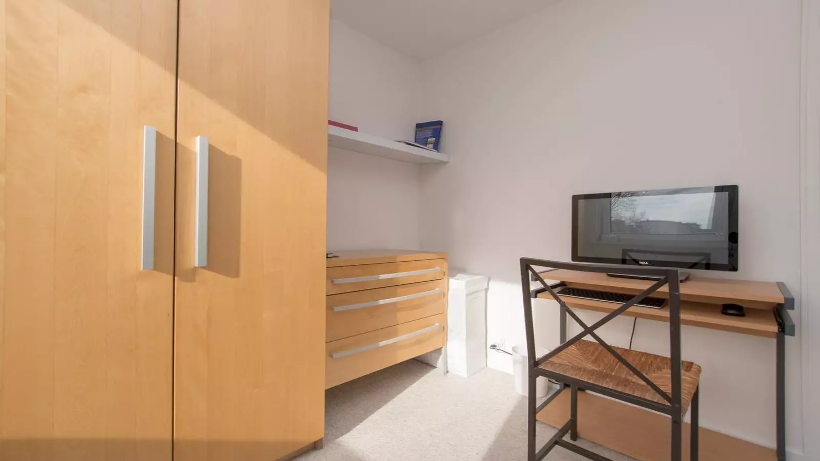 Flat Strafford Street in Greater London