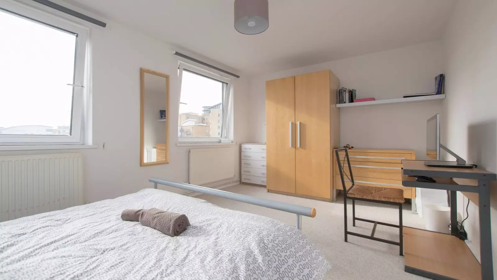 Flat Strafford Street in Greater London