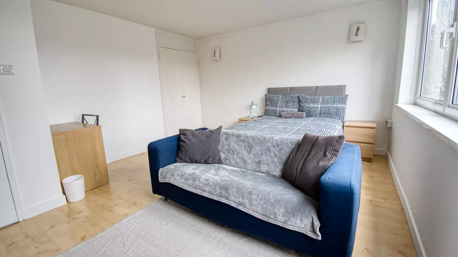 Flat Strafford Street in Greater London