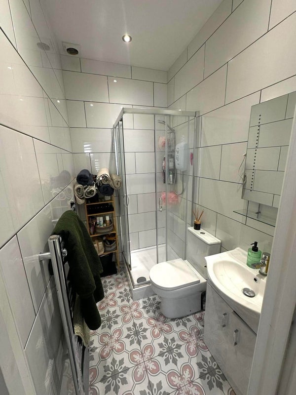 Room Wilberforce Road in Greater London