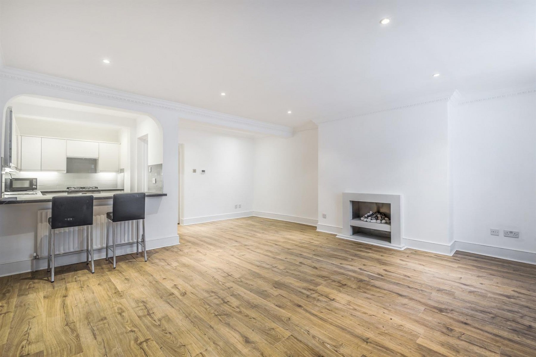 Flat Talbot Road in City of Westminster
