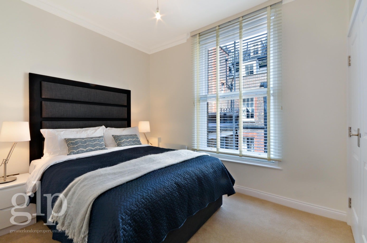 Flat Villiers Street in City of Westminster