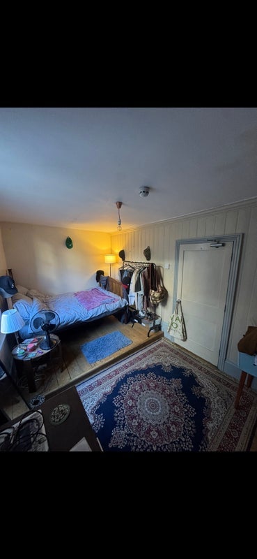 Room Artillery Passage in Greater London