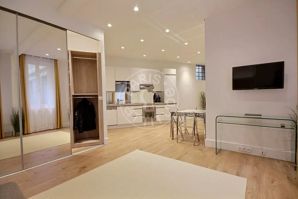 Appartement Rue Beaujon à Paris