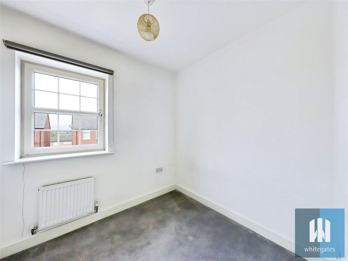 House Stoborough Crescent in Wakefield