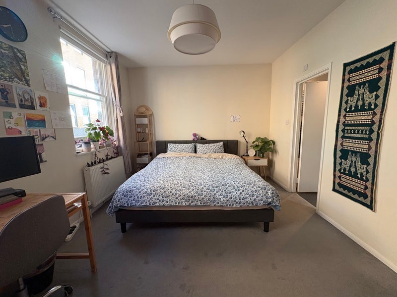 Room Saint Michael's Street in City of Westminster
