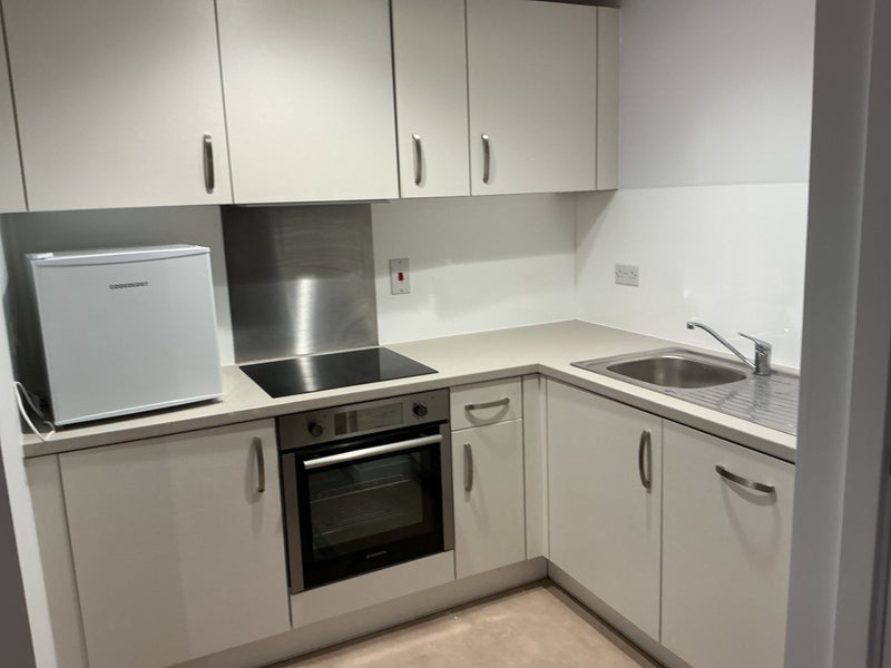Room Dearmans Place in Salford