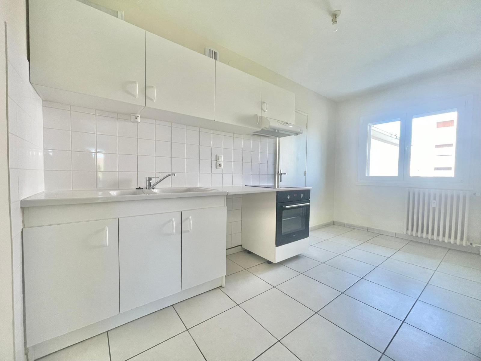 Flat Place Danton in Valence