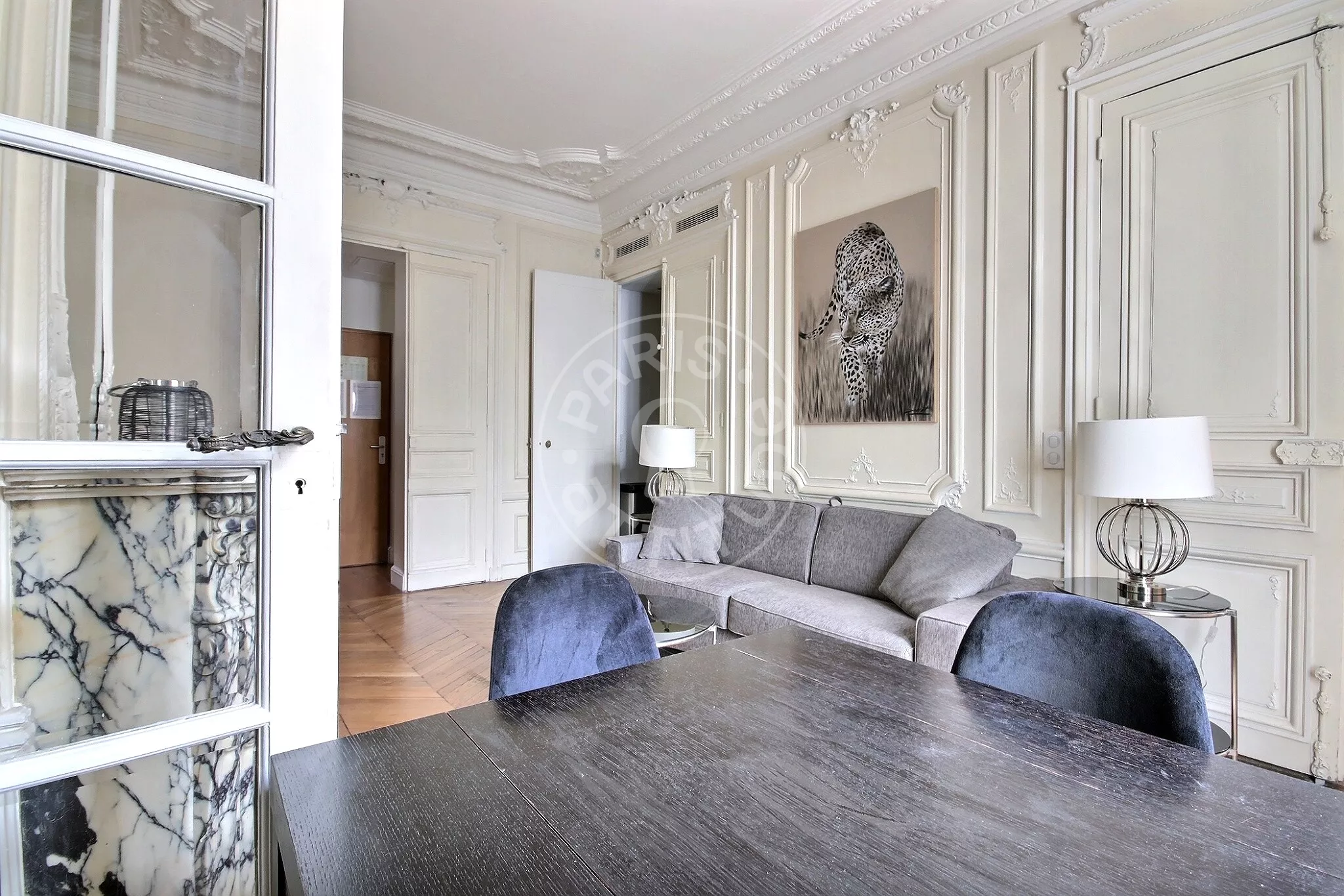 Appartement Rue de Ponthieu à Paris